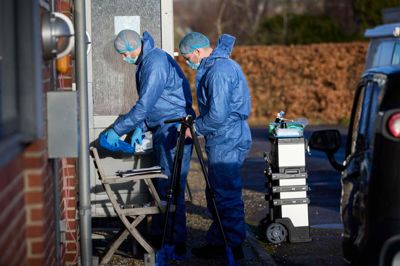 Politiets teknikere var 30. december til stede på Sanddalsvej i Svendborg i stort antal, da en ældre mand blev fundet dræbt. Få dage efter nytår anholdt politiet den formodede gerningsmand - en 30-årig mand fra Somalia, der tidligere er dømt for en børnevoldtægt i Gullestrup.