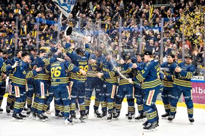 Blue Fox-træner Garth Murray er stolt af den præstation, hans spillere lagde for dagen ved Final4-stævnet. Især indsatsen i finalekampen imponerede ham.