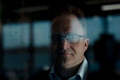 Formanden for Landdistrikternes Fællesråd, Steffen Damsgaard, mener, at regeringen bør sætte gang i en ny udflytningsrunde på 10.000 statslige arbejdspladser.