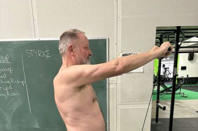Måling af vægt og hvordan den er fordelt - januar 2026. Der er sket fremskridt. Men der skal gang i træningen igen.