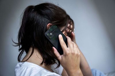 Livslinien er en anonym telefonrådgivning med særligt uddannede rådgivere, der besvarer opkald fra selvmordstruede personer. Telefonnummeret er 70 201 201. (Arkivfoto).