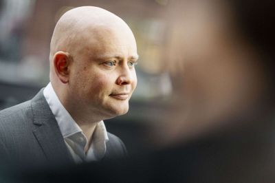 Moderaternes Jakob Engel-Schmidt (M) går i rette med Venstre i sagen om lavere moms på fødevarer. (Arkivfoto).