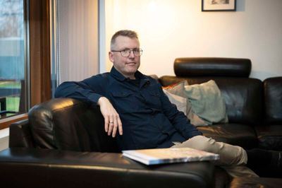 H. C. Jørgensen nyder at bo i Engesvang og sætter pris på byens store foreningsliv.