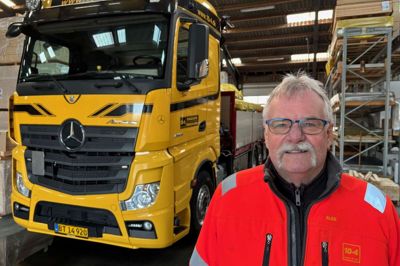 Gennem de 50 år som chauffør har Alex Eriksen kørt over tre millioner kilometer.