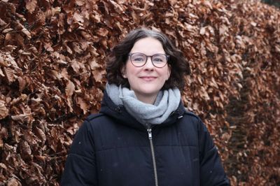 - Noget af det bedste ved at bo i Ry er charmen, naturen og det liv, der er – både i midtbyen og i foreningerne, siger Stine Rathcke Vestergård, som flyttede til Ry i 2019 og i dag er ansat som projektleder hos Ry Plus.