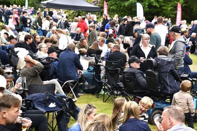 Første år deltog 1000 børn og voksne i Musik i Lunden. Sidste år var deltagerantallet 3500 gæster - og venteliste på at være frivillig.