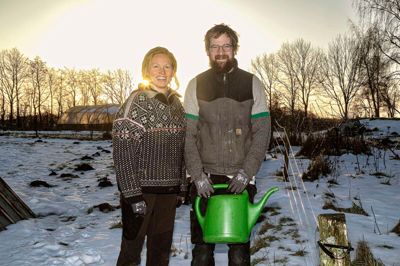 Louise Markfoged Madsen og Peter Nyby har boet i den lille landsby siden 2019.