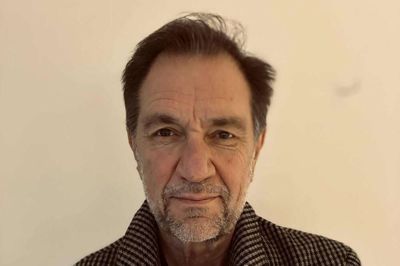 Anders Bech-Jessen stoppede på Danmarks Radio i 2021 og nyder nu sin fritid efter et langt og slidsomt arbejdsliv. Her er der blandt andet tid til at sove længe, spille tennis og læse bøger.