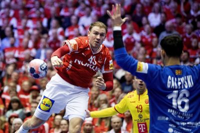 Simon Pytlick, her i aktion i EM-åbningskampen mod Nordmakedonien, spiller til daglig i Flensburg-Handewitt. Om halvandet år skifter han til Füchse Berlin.