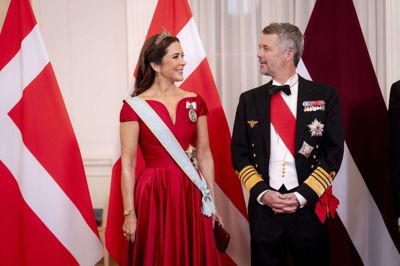 Kong Frederik og dronning Mary rejser tirsdag til Estland på et statsbesøg, der skal genbekræfte de lange og tætte relationer mellem Danmark og Estland. I oktober var kongeparret i Letland, som var det første ud af tre besøg til de baltiske lande. (Arkivfoto).