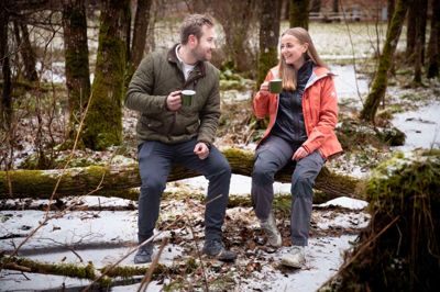 Daniel Birch Nielsson og Emilie Rosenkrantz Handberg har stiftet kaffevirksomheden The Drip, der sælger små kaffeposer til brug i naturen.