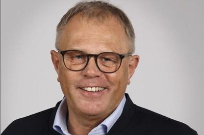 Den 63-årige skibonit begynder i sit nye job i næste uge.