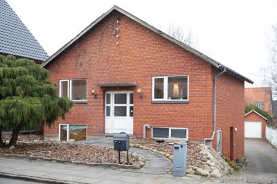 Det er blandt andet botilbuddet på Dalgasgade 39 i Sydbyen, der nu lukker.