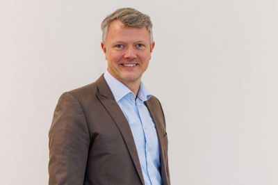 Overlæge, dr. med. og ph.d. Simon Winther fra Regionshospitalet Gødstrup er med i et nyt forskningsprojekt, der netop har fået en kæmpe bevilling på godt 34 millioner kroner af Novo Nordisk.