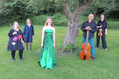 Sarabanda er et barokensemble fra Viborg, der spiller »tidlig musik« til en koncert i Fly Kirke den 1. marts 2026.