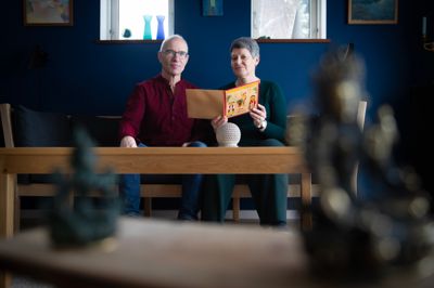 Eric Ballowitz, hans kone og to voksne børn har netop været i Kolkata (tidligere Calcutta) i Indien, hvor de blandt andet har været til indisk bryllup. Erics nevø er blevet gift med en indisk kvinde