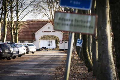Den 35-årige mand var på vej til Udrejsecenter Kærshovedgård i Midtjylland, da ulykken fandt sted i april 2024.