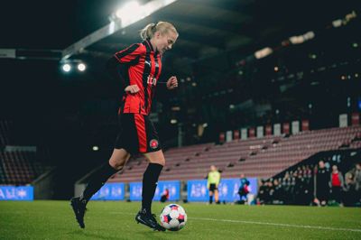 Herningensiske Therese Vestermark og holdkammeraterne i FCM har fået en flyvende indledning på kvalifikationsspillet. I eftermiddag venter Thy-Thisted i Herning.