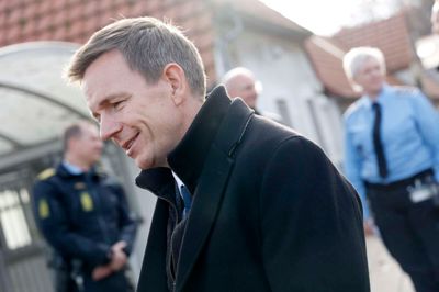 Rasmus Stoklund var i efteråret 2025 på besøg i Bording og på Udrejsecenter Kærshovedgård. På onsdag besøger han Bording Station til en snak om udfordringerne i byen.