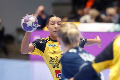 Jamina Roberts og Ikast Håndbold vandt den sidste grundspilskamp mod HØJ og slutter som firer i tabellen.