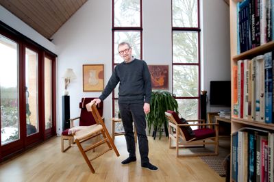 Folkestolen, som Børge Mogensen tegnede i 1947, er en af de mest populære FDB-møbler, fortæller Jørn Guldberg, som har forsket i FDB-møblernes historie og er forfatter til bogen »Brugs Kunst og den kulturelle mission 1930-1950«.
