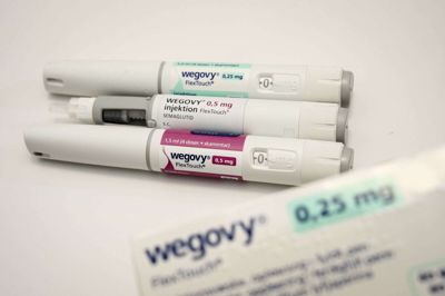 Wegovy i injektionsform findes i penne med forskellige doser. Novo Nordisk håber at få godkendt en pen med 7,2 milligram. (Arkivfoto).