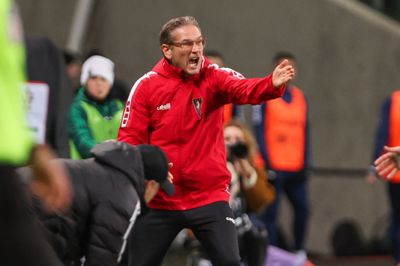 Siden september har FC Midtjyllands tidligere guldtræner Thomas Thomasberg haft ansvaret for Pogon Szczecin i den bedste polske række. Det har givet nye menneskelige og sportslige udfordringer, siger han.