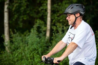 Cykel-Bjarne, alias Bjarne Petersen, fylder 70 og fejrer mærkedagen med deltagelse i Hærvejsløbet.