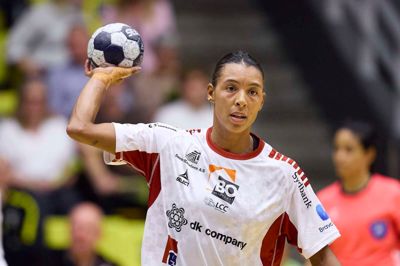 Jamina Roberts havde en suveræn aften i Ringkøbing. Ikasts erfarne svensker nettede hele 13 gange i onsdagens ligadyst mod bundholdet.-