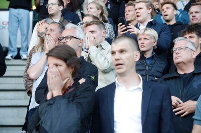 Sådan så det ud i den sidste kamp mod Silkeborg IF for to år siden, hvor det endte med et dansk mesterskab i de sidste 45 minutter, hvor alt faldt til Ulvenes fordel. Spændingen i Superligaen fortjener også næsten en guldmedalje.