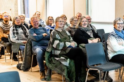 I februar mødtes mange mennesker i Engesvang Hallen til borgermøde omkring Vision 2020. Nu finder næste led i planen sted, hvor navnet på sammenbygningen skal afsløres.