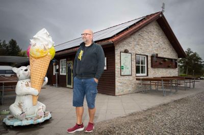 Steen Pedersen, landsformand for DK-Camp og ejer af Bamsebo Camping ved Ulstrup, siger, at danske campingpladser skal investere meget for at møde campisternes stigende krav til comfort.