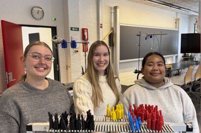 Unge Forskere - Charlie, Jitrada og Emma