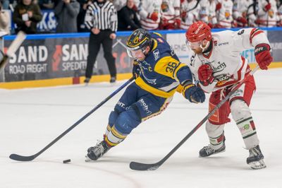 Morten Poulsen er ikke på isen, når Herning Blue Fox mandag aften tager imod Odense. Men kaptajnen føler sig overbevist om, at han snart er tilbage i kamp.