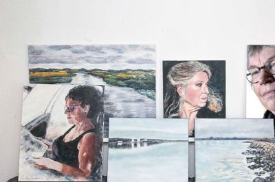 Det er den lokale kunstmaler Tove Lois Andreasen, der har indvilget i at male tre markante kvinder fra egnen, som Skive Folkeblads læsere har indstillet og stemt om.