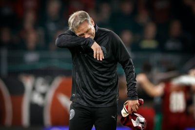 Thomas Thomasberg kunne ikke holde tårerne tilbage efter sejren over Brøndby søndag 31. august og fansenes hyldestsang til den afgående træner.