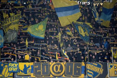 Nogle Brøndby-fans havde værktøj med og fjernede noget af hegnet foran tribunen i søndagens kamp. FCM's sikkerhedsfolk valgte ikke at gribe ind for ikke at eskalere situationen. Men sagen er nu meldt til politet