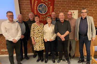 Den nye bestyrelse i Socialdemokratiets partiforening i Herning er fra venstre: Jan Henriksen, Steen Jonassen, Arne Bytofte, Mona Hedegaard, Mona Burgdorf Herskind, Mogens Høgh, Knud Holdgaard, Per Juul Nielsen og Mikkel Michelsen.