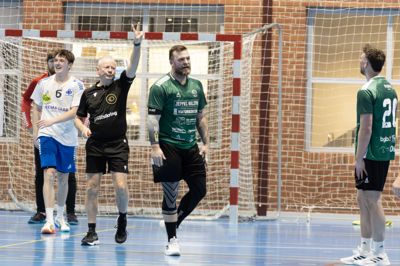 Mønsted/Sparkær Håndbold led i løbet af tre dage store nederlag til både Tvis og Stoholm i herrernes 3. division i håndbold.