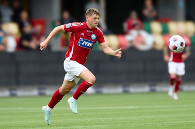 Callum McCowatt var med fra start på den offensive midtbane, hvor han havde Sofus Berger som makker.