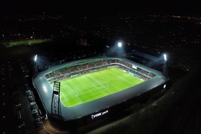Mandag aften kan Silkeborg IF tænde et lys i mørket, når bundproppen Vejle Boldklub gæster Jysk Park.