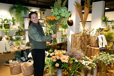 26-årige Sarah Fromberg Hall slår torsdag dørene op til blomsterbutikken by Fromberg i Bredgade. Hvad hed butikken før?