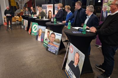Tre af kandidaterne blev spurgt om deres holdning til dobbeltmandat i tilfælde af, at de blev valgt.