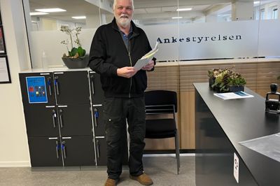 Knud Gaarn-Larsen har afleveret sine vælgererklæringer i Aalborg, så han kan stille op som løsgænger.