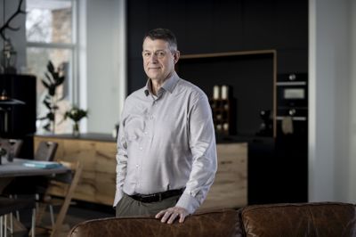Ib Lauritsen (V) opfordrer Christiansborg-politikerne til at få styr på to motorvejsprojekter i Ikast-Brande.