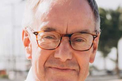 Ernst B. Knudsen.