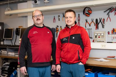 Flemming Clausen (t.v.) og Morten Krustrup Pedersen overtager til juni den daglige ledelse af HB Connection i Aulum. Målet er klart. At medarbejdere og kunder mærker mindst muligt til generationsskiftet efter Henrik Bendtsens tre årtier i spidsen.