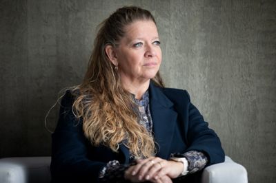 Borgmester Helle Gade (S) har flere gange advaret mod at male fanden på væggen, når talen falder på kommunens økonomi de kommende år. - Med beslutningen om at effektivisere 0,5 procent i 2027 stigende til to procent i 2030 og holde vores anlægsniveau på 375 millioner kroner, ser vores økonomi fornuftig ud på den lange bane. Så der er ikke grund til bekymring, siger hun.