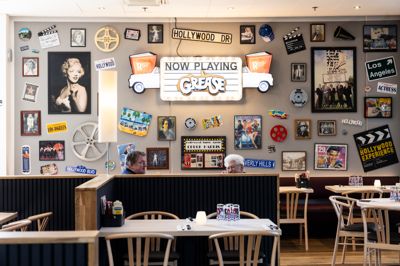 Dekorationerne til Bone's nye restauranter er alle hentet i USA. Eksempelvis i restauranten i Herningcentret.