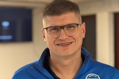 Rasmus Øgaard Holm-Jensen er ny formand for Kjellerup IF. Han ser et potentiale i klubbens ungdomsafdeling.